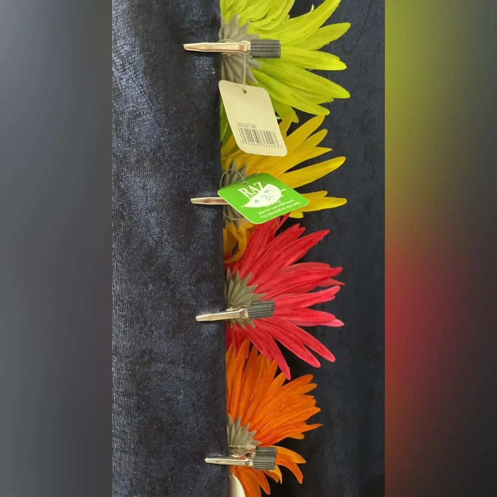 NWT LOT OF 17 CLIP ON 6” FLOWERS